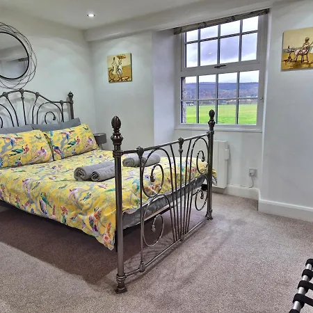 בית נופש Winster Cottage, Meathop,